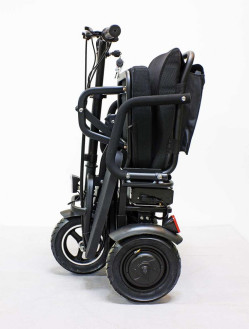 Электротрицикл GreenCamel Кольт V700, черный